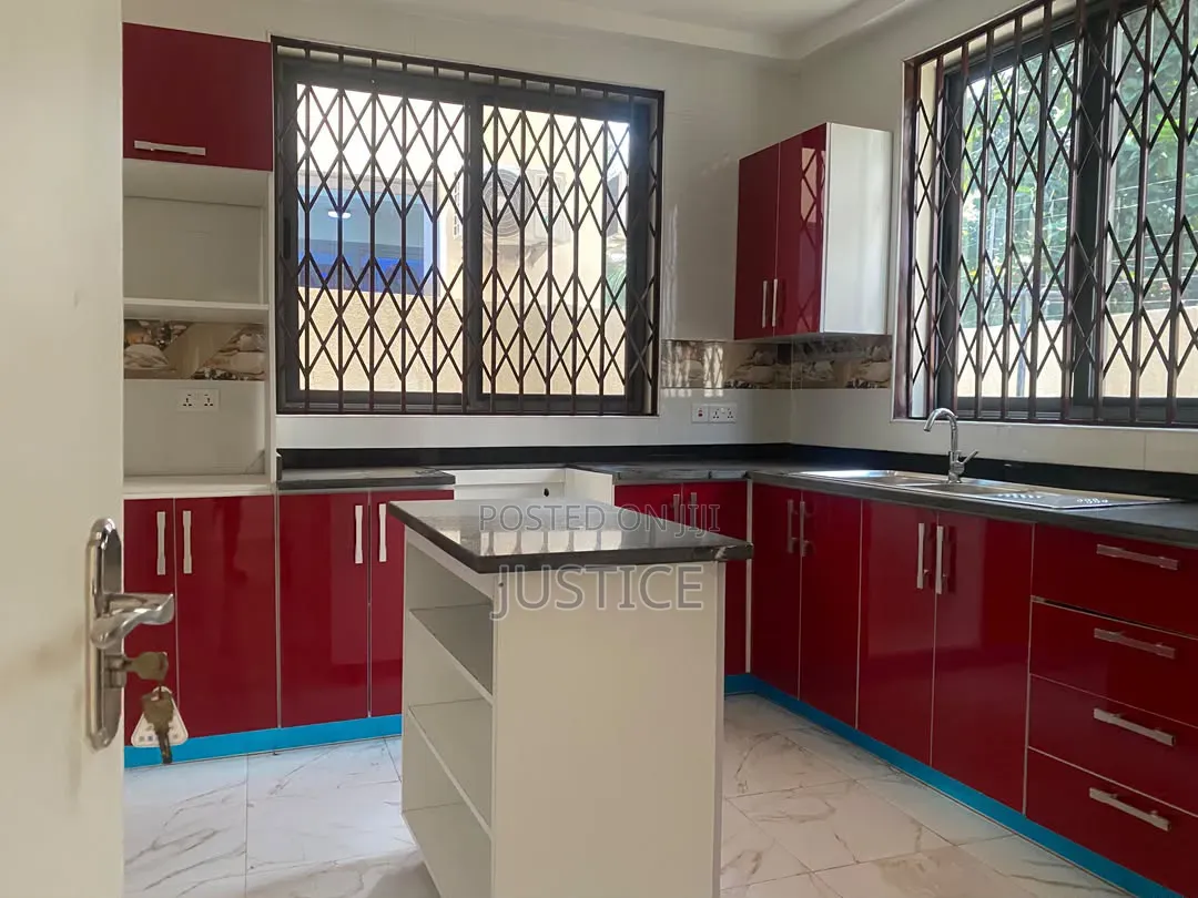 3bdrm House in Ayi Mensah Oyarifa for rent