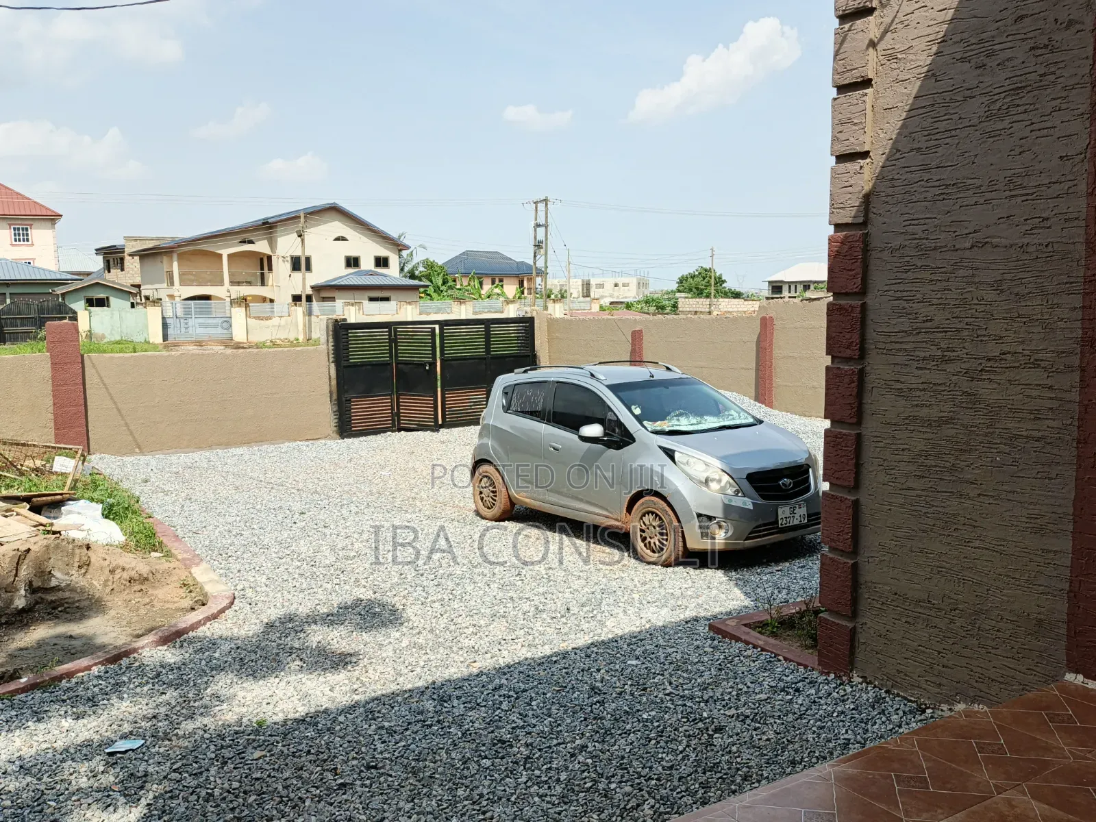 3bdrm House in Oyarifa, Ghana Flag for sale