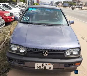 Volkswagen Golf 1.6 2000 Blue