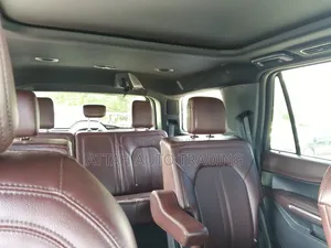 Ford Expedition 2022 Black