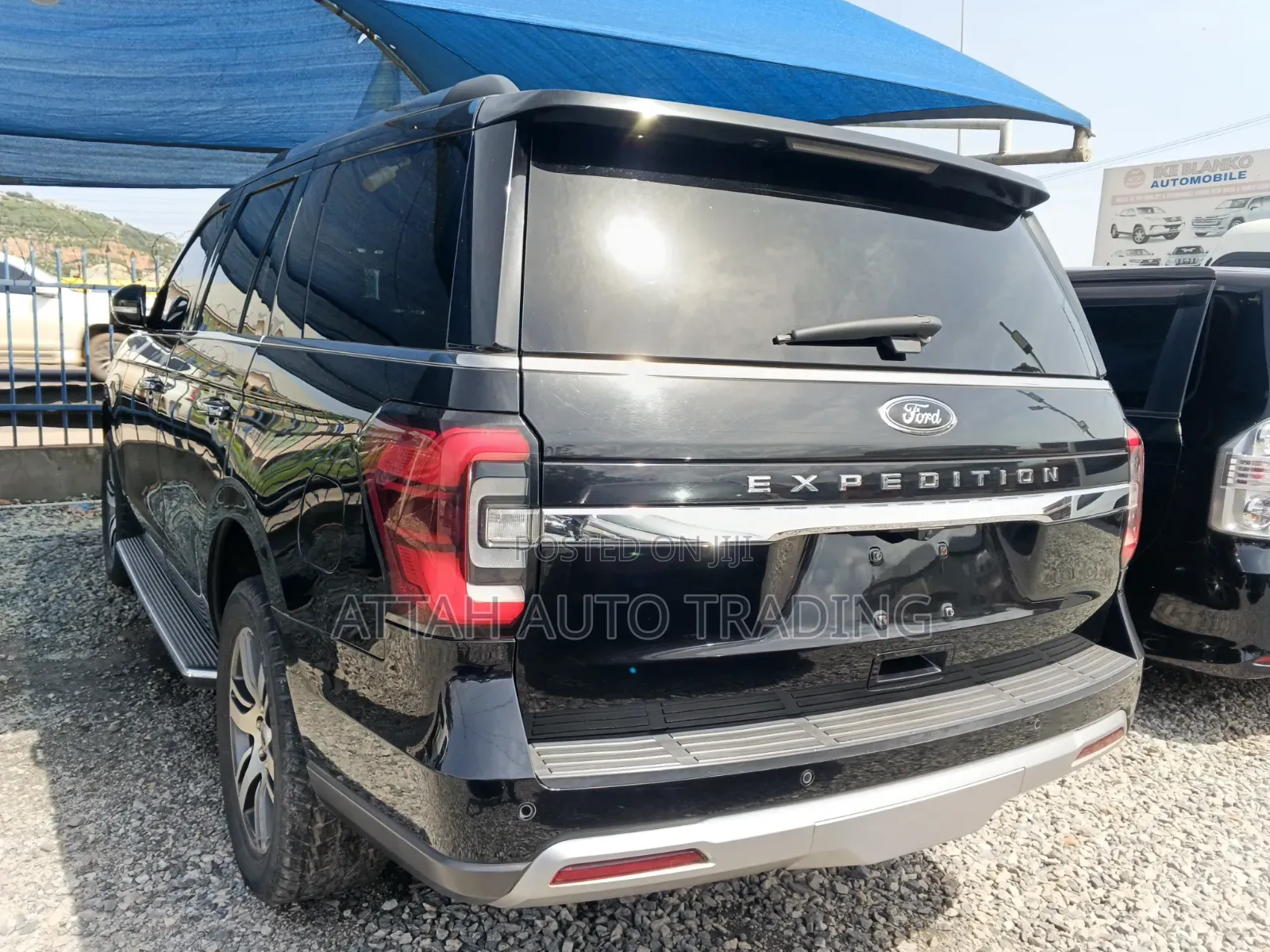 Ford Expedition 2022 Black