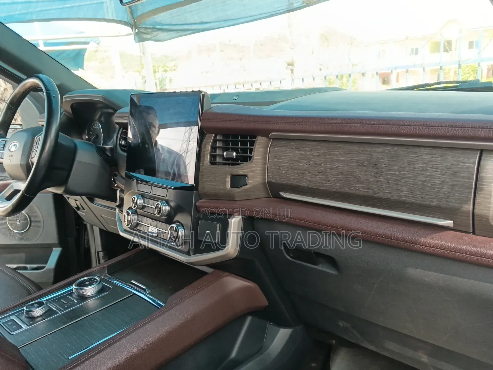 Ford Expedition 2022 Black