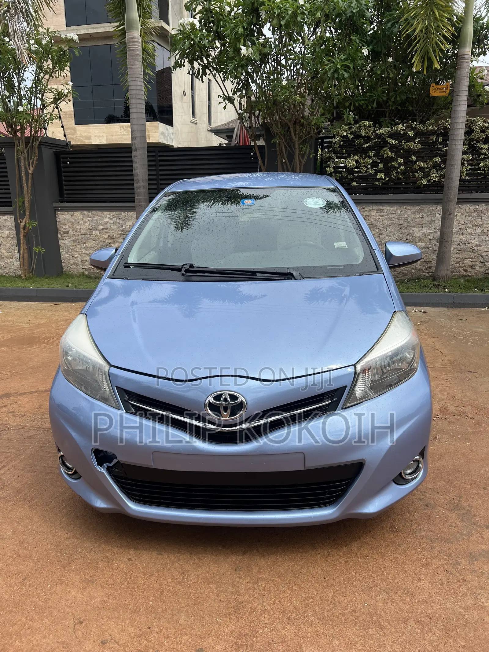 Toyota Yaris LE Hatchback 5dr 2013 Blue