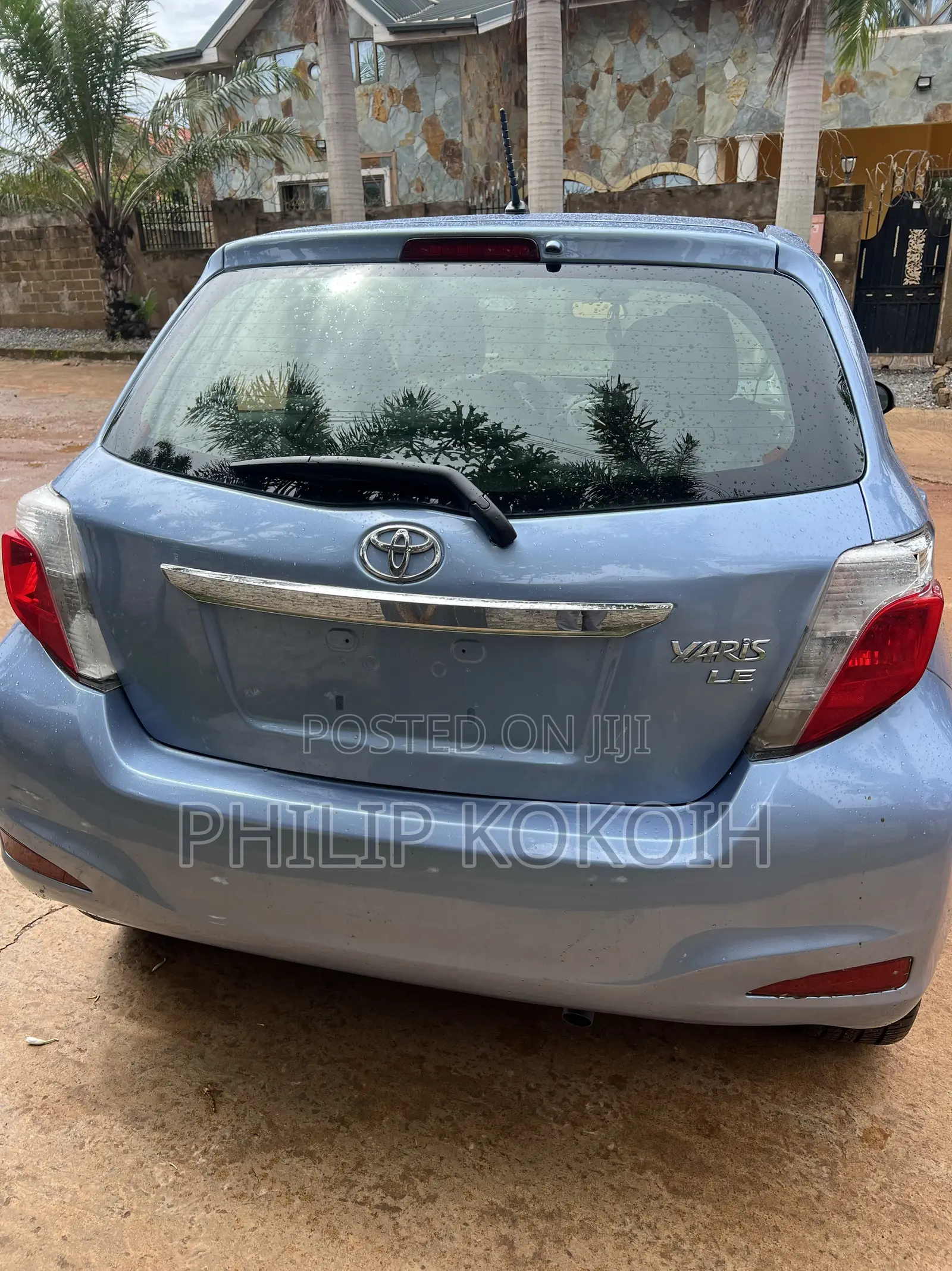 Toyota Yaris LE Hatchback 5dr 2013 Blue