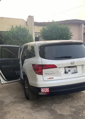 Rent Honda Pilot