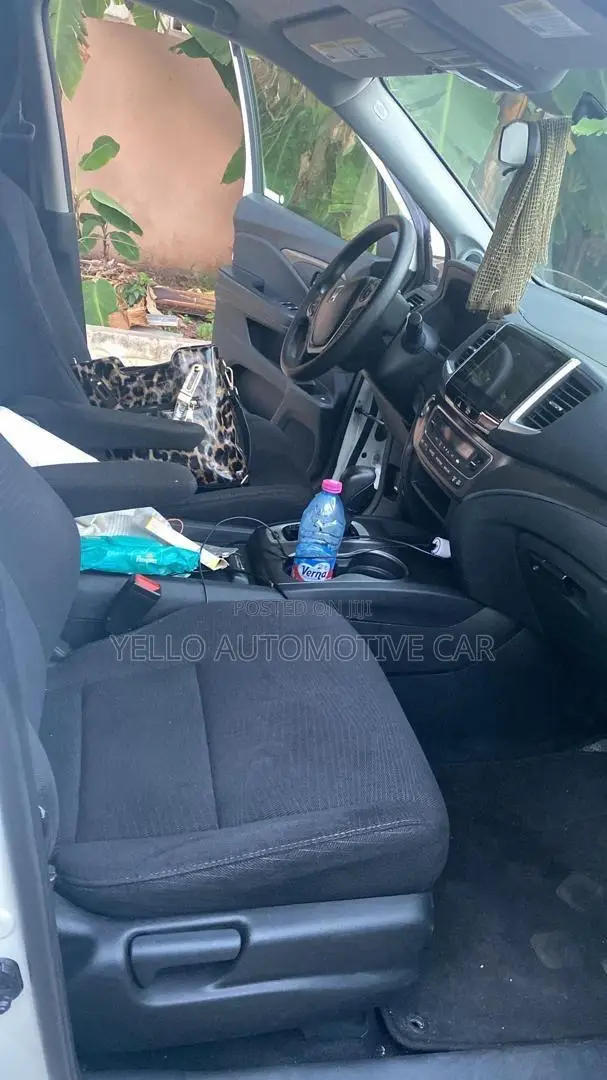 Rent Honda Pilot
