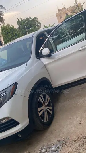 Rent Honda Pilot