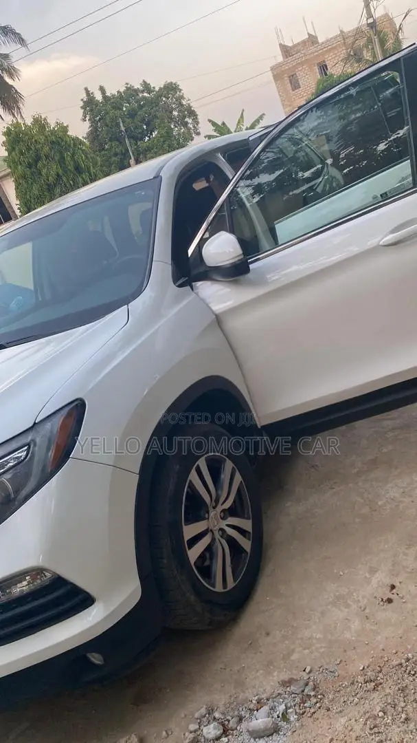 Rent Honda Pilot