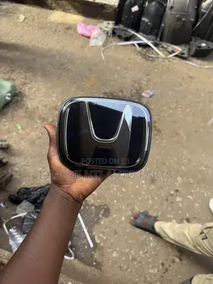 Honda Cr-v 2023-2024-2025 Crown ( Emblem )