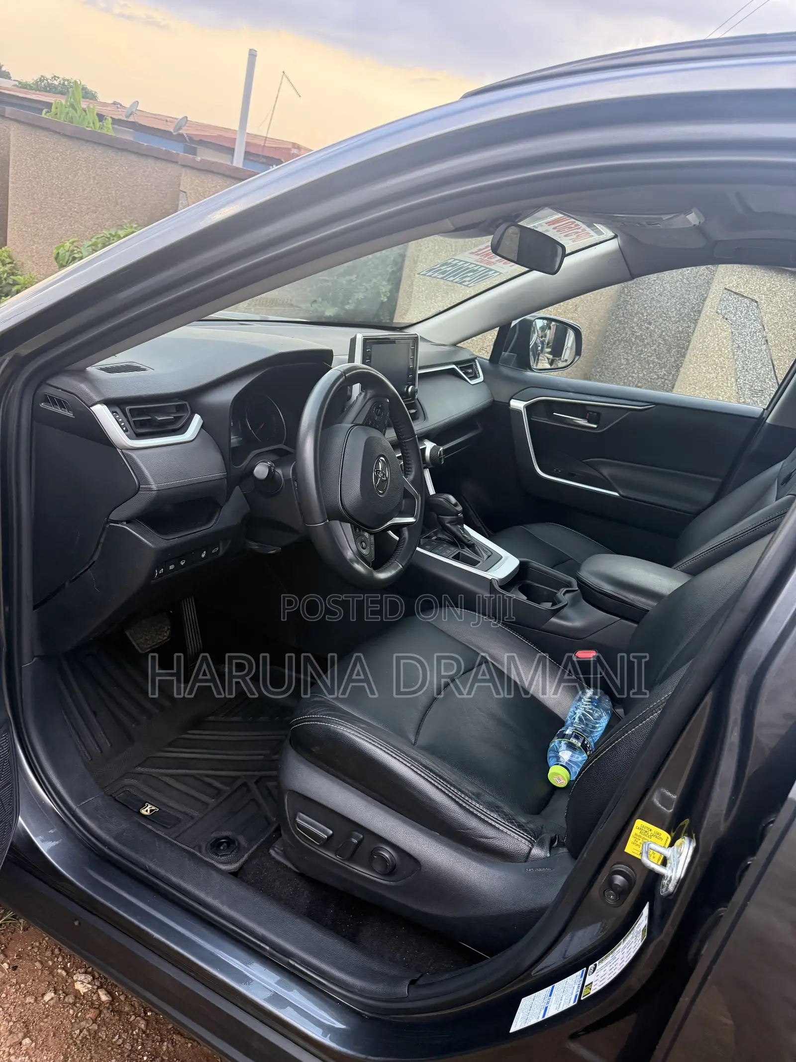 Toyota RAV4 2021 Gray