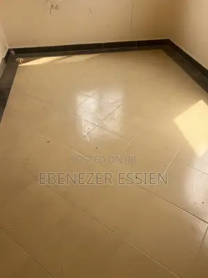 4bdrm House in West Hills Mall Area for sale
