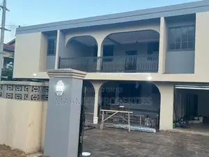 10bdrm Duplex in Tema Metropolitan for sale