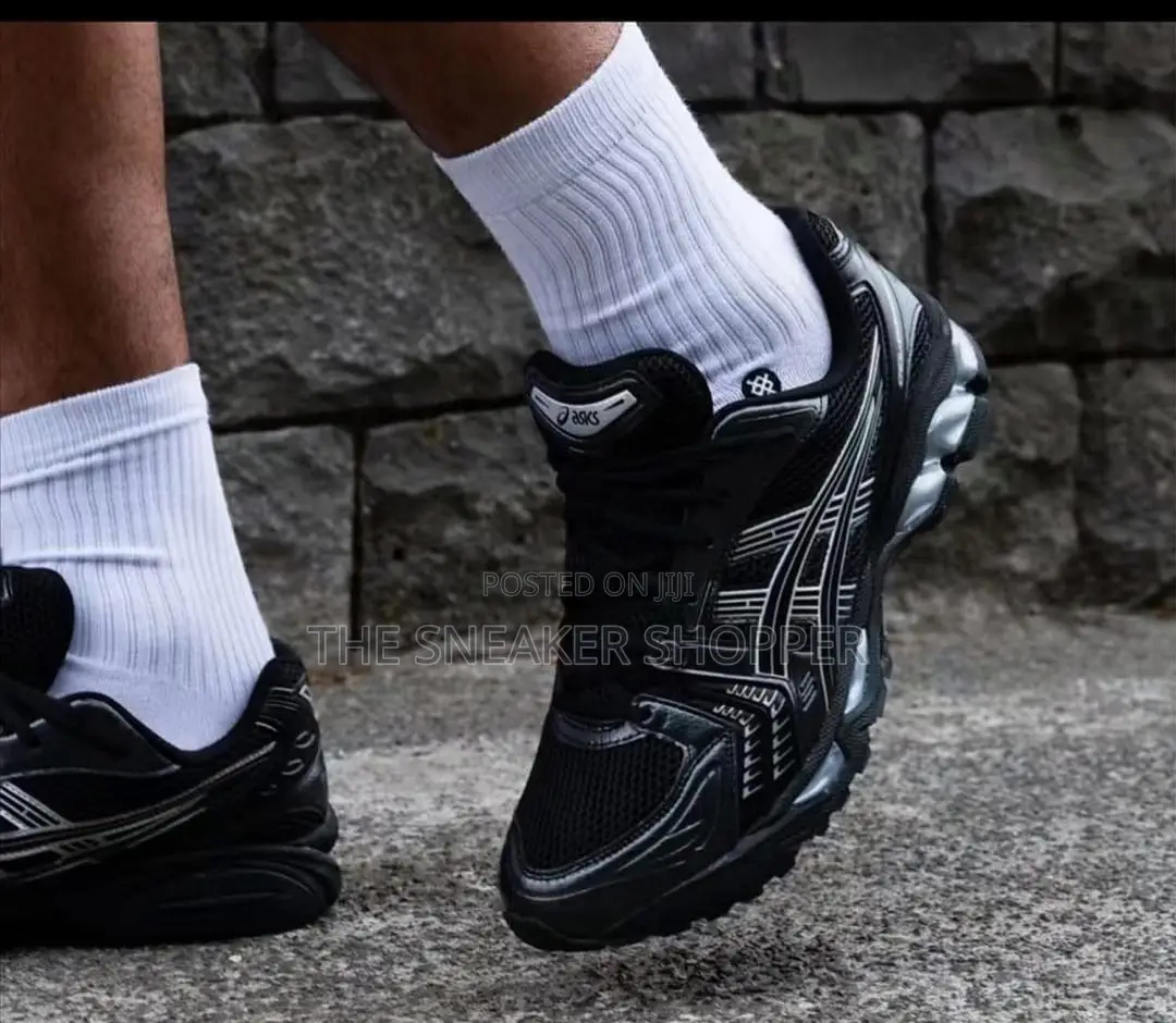 Asics Sneaker as Black Available