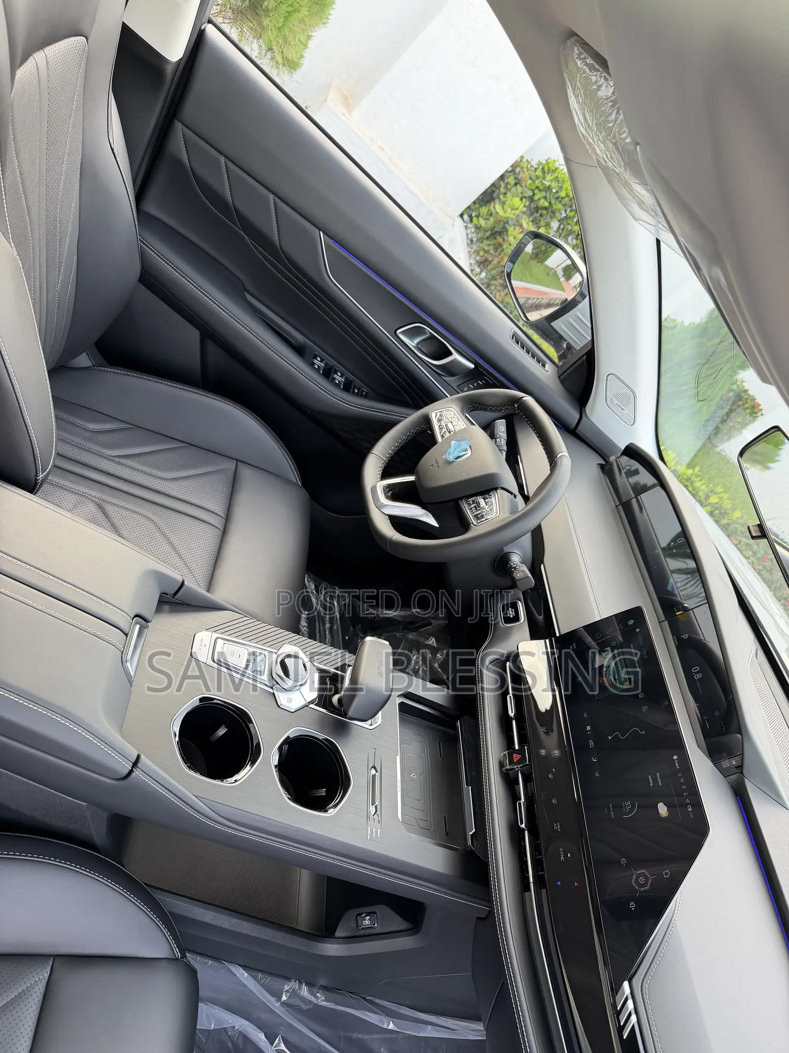 New Changan UNI-K 2.0 Petrol AWD 2025 Blue