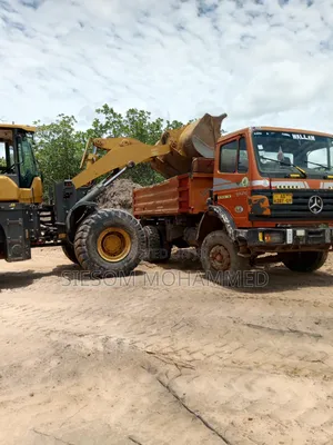 Tiper Truck Mercedes Benz
