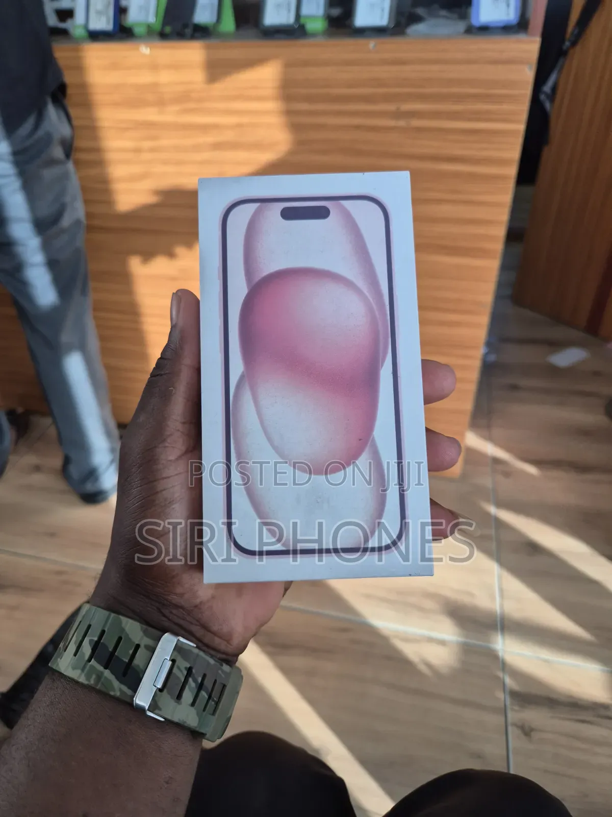 New Apple iPhone 15 128 GB Pink