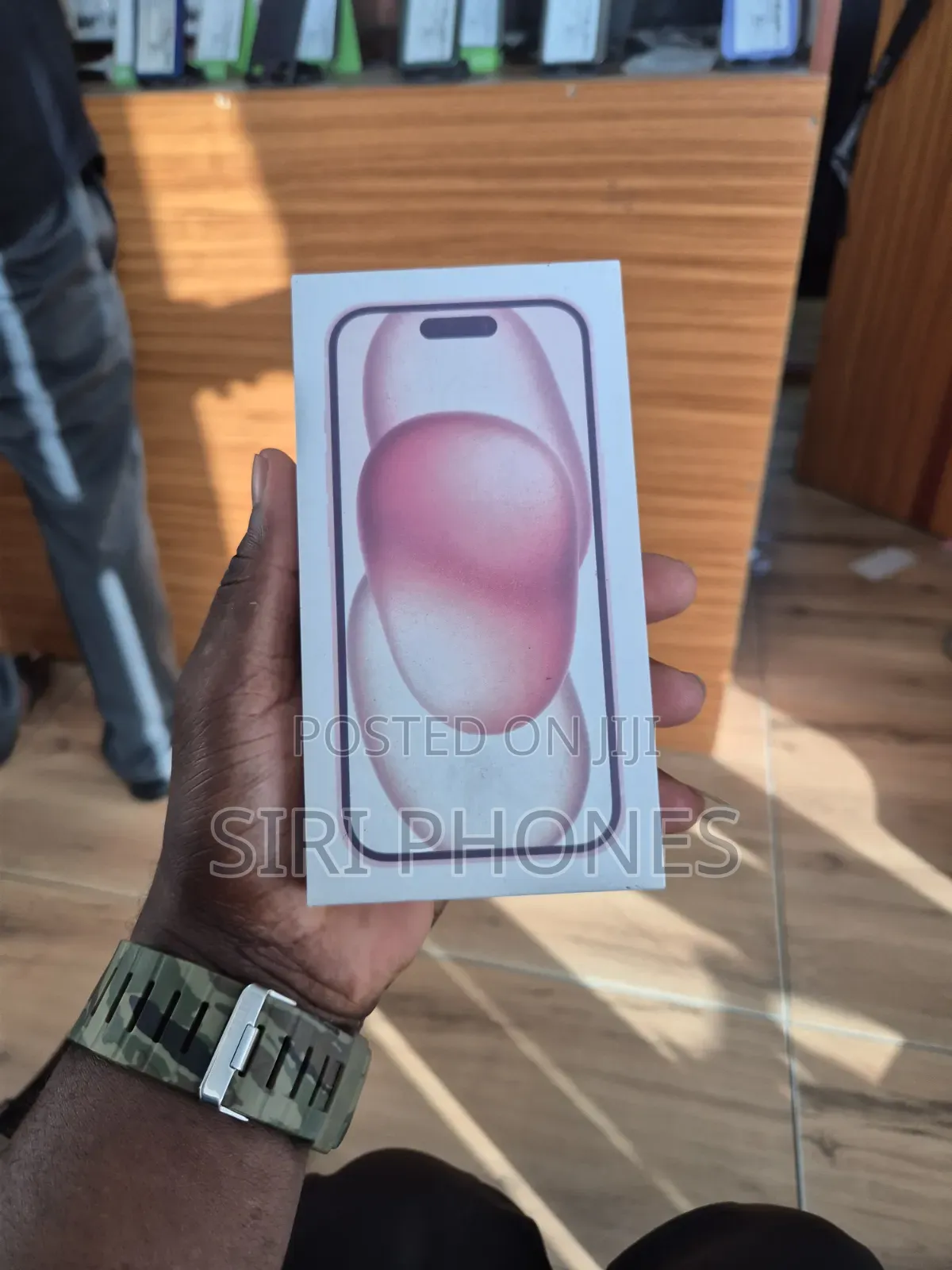 New Apple iPhone 15 128 GB Pink