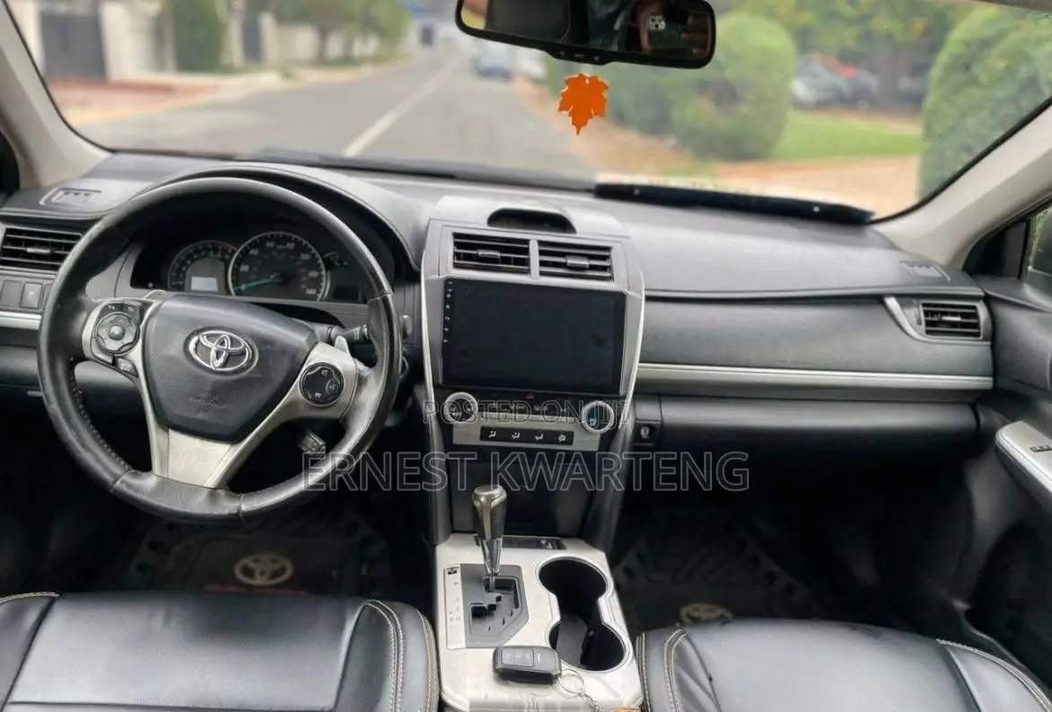 Toyota Camry 2014 Red