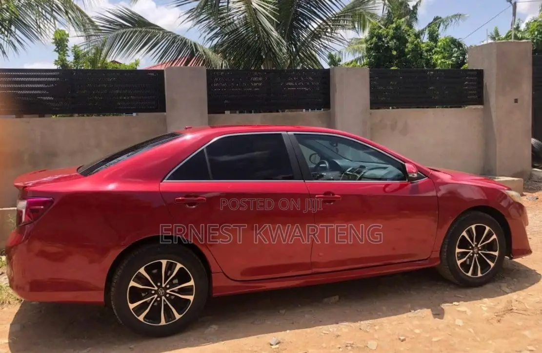 Toyota Camry 2014 Red