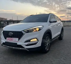 Hyundai Tucson 2017 White