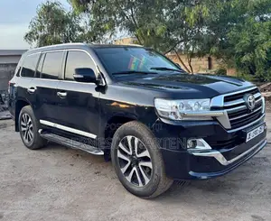 Toyota Land Cruiser 2015 Black