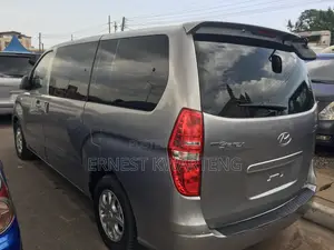 Hyundai Starex 2010 Grey
