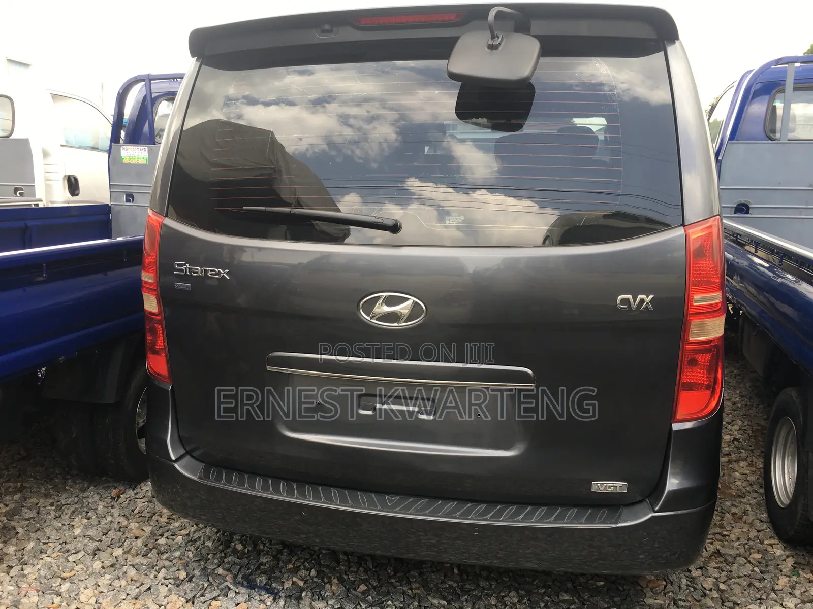 Hyundai Starex 2011 Black