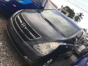 Hyundai Starex 2011 Black
