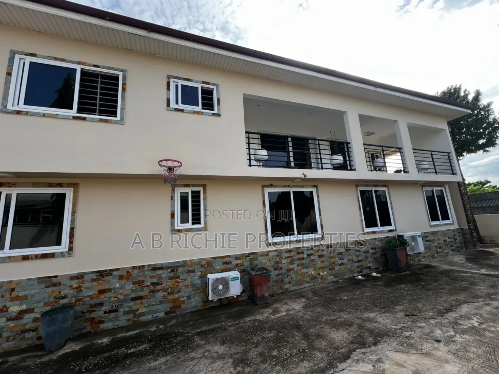 4bdrm House in Ab Richie Properties, Tseaddo for rent