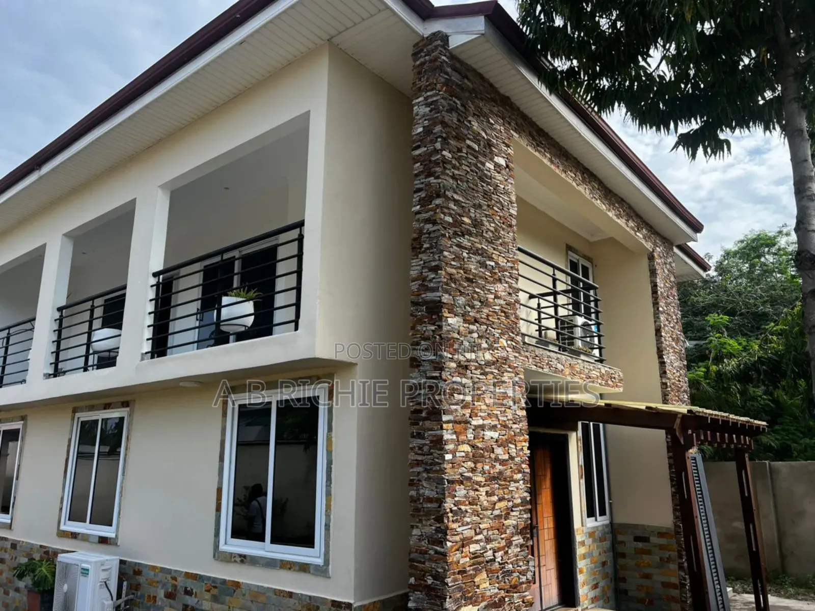 4bdrm House in Ab Richie Properties, Tseaddo for rent