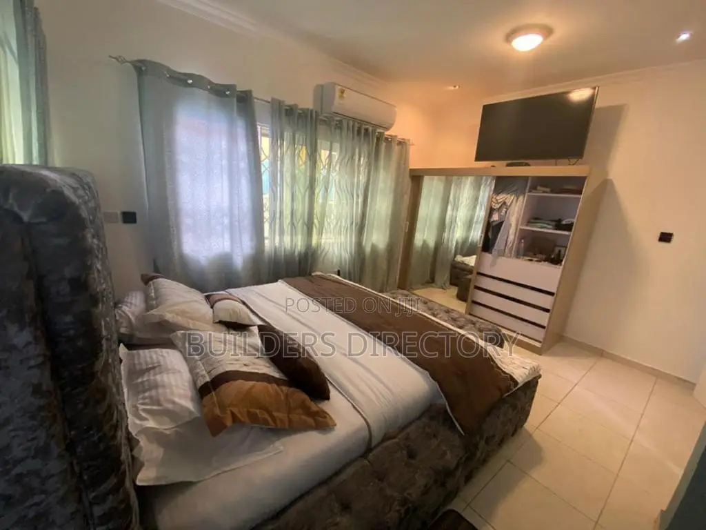 3bdrm House in Builder Directory, Kwabenya for sale