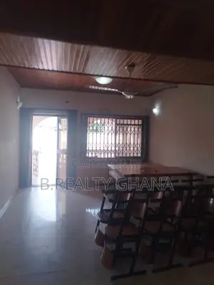 5bdrm House in Grada Estate, Spintex for rent