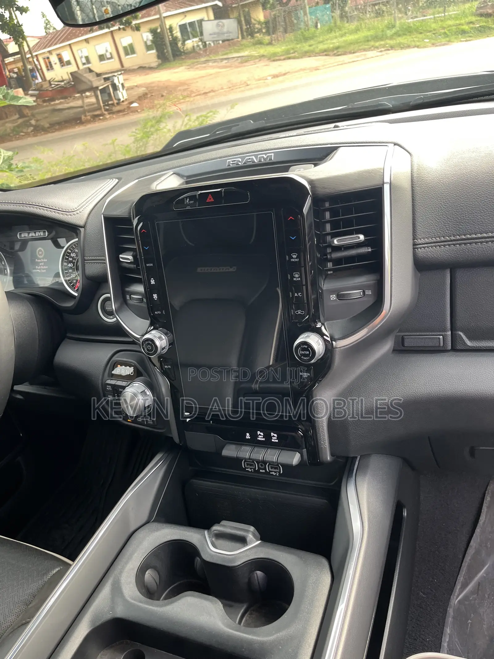 Dodge RAM 2025 White