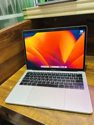 Laptop Apple MacBook Pro 2017 8GB Intel Core i5 SSD 256GB