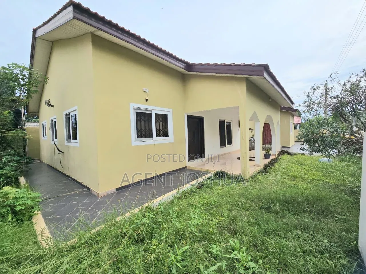 4bdrm House in Manet Court Estate for rent