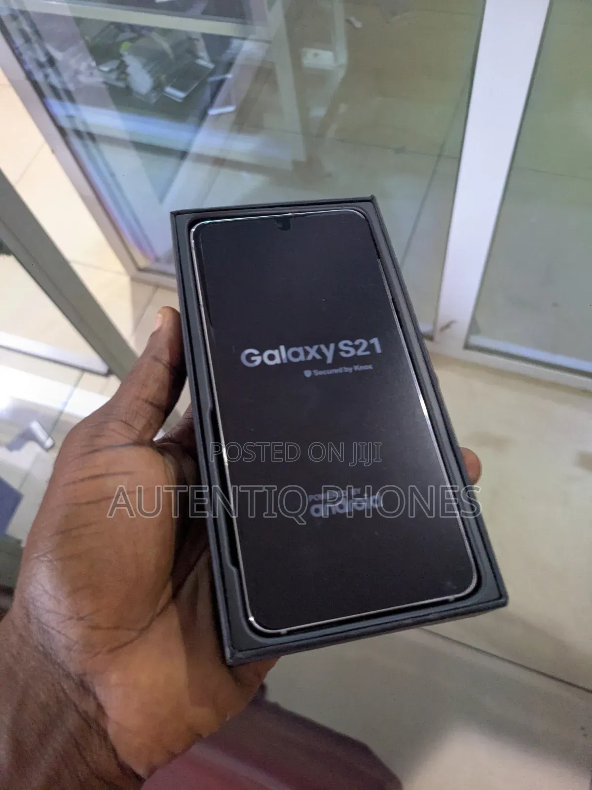 New Samsung Galaxy S21 5G 128 GB Silver