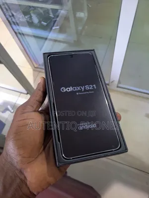 New Samsung Galaxy S21 5G 128 GB Silver