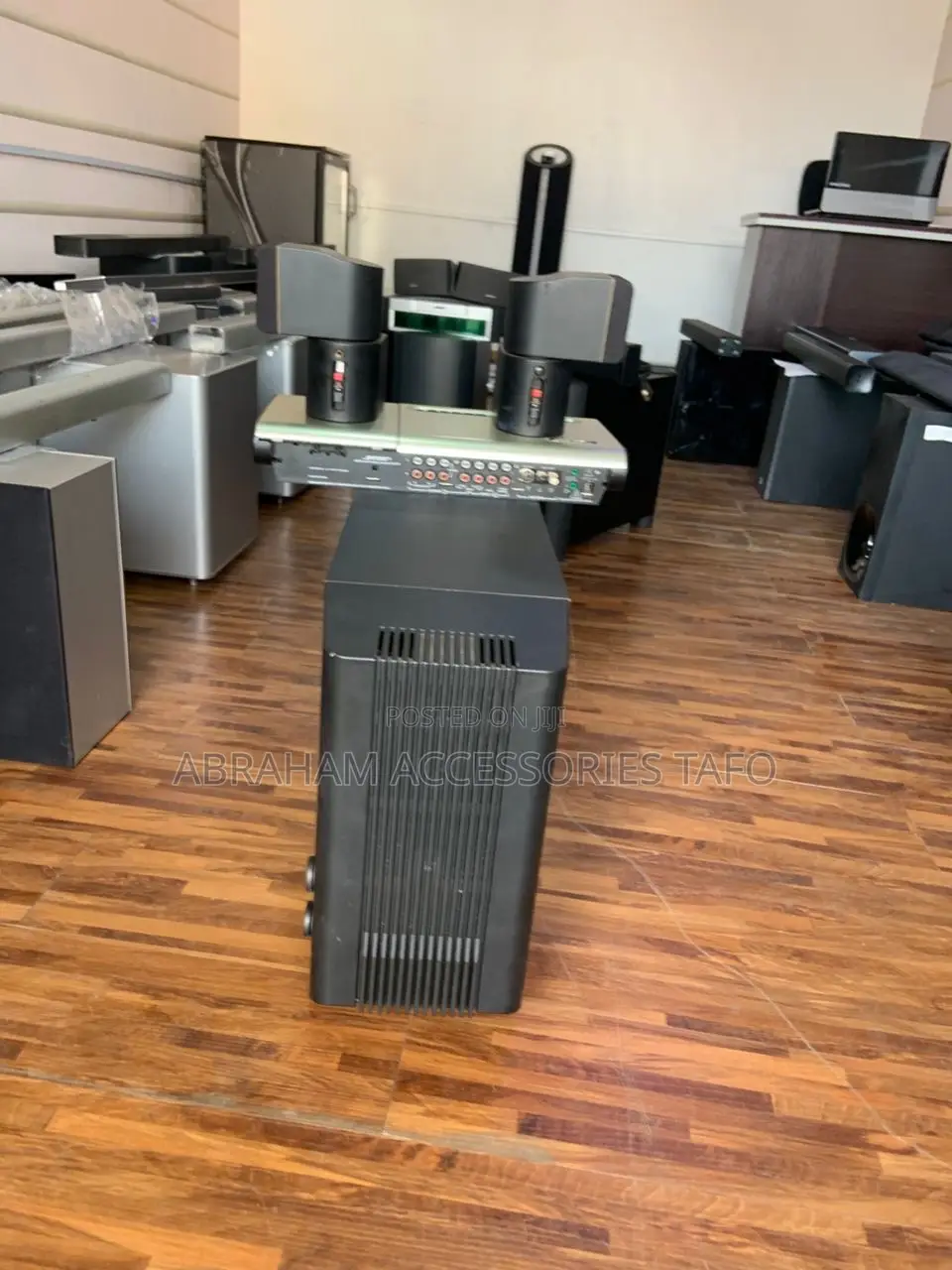 Bose Powered Acoustimass 5 Series LLL