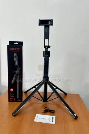 Intelligent Multifunctional Ai Face Tracking Quadrapod Gimbal - C17