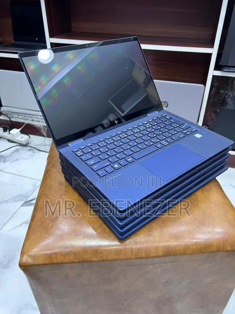New Laptop HP Dragonfly G2 8GB Intel Core i5 SSD 256GB