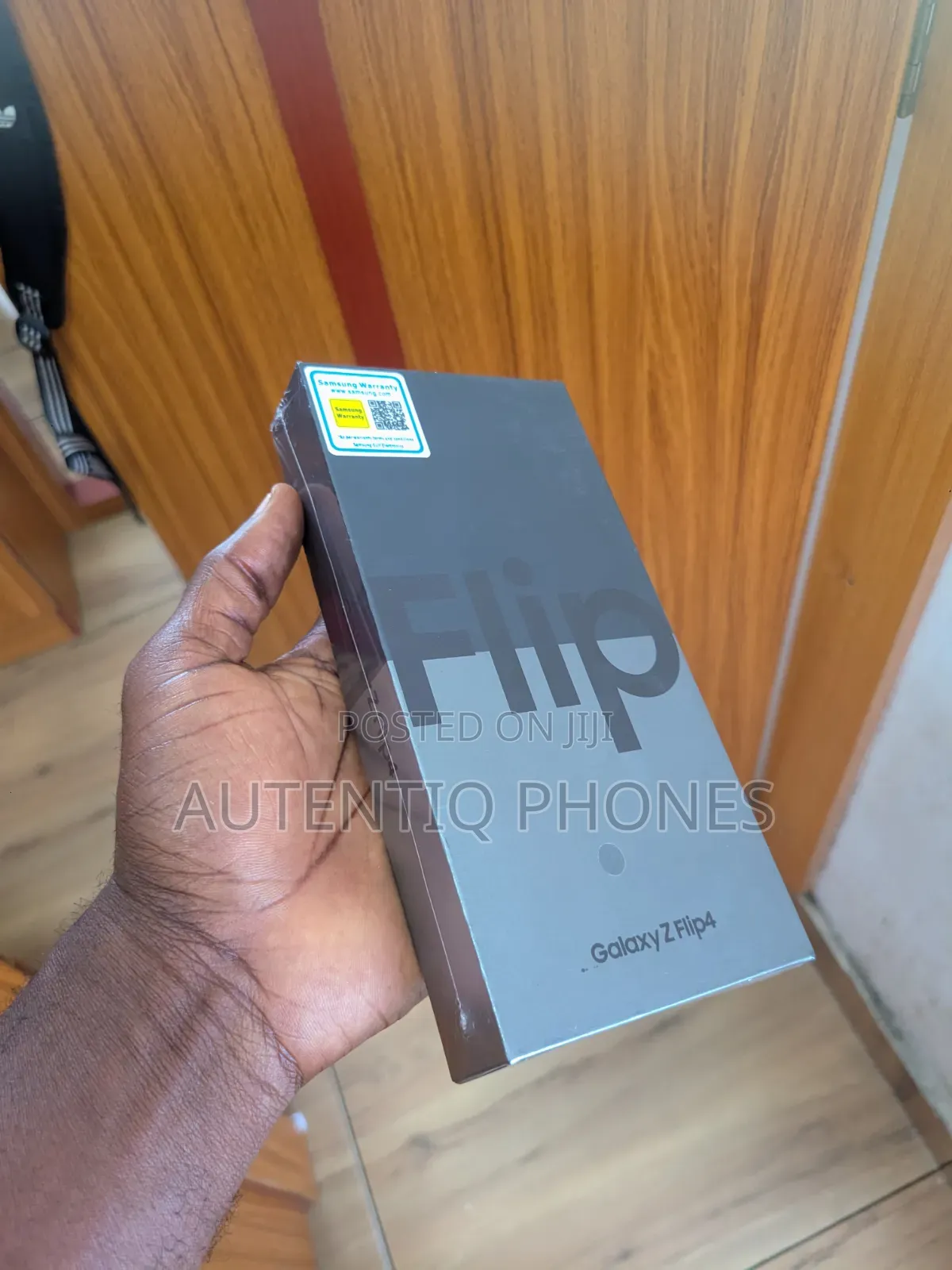 New Samsung Galaxy Z Flip4 256 GB Black