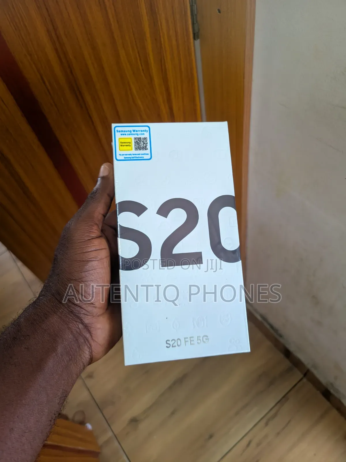 New Samsung Galaxy S20 FE 5G 128 GB Blue