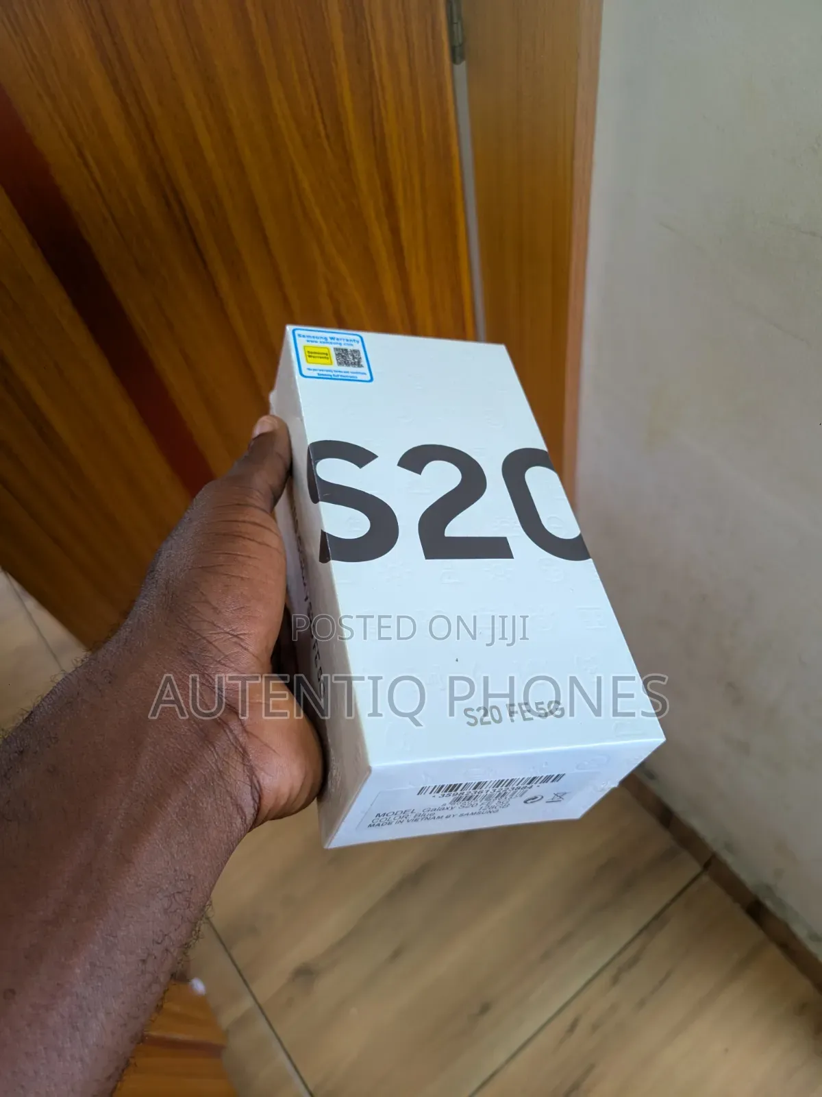 New Samsung Galaxy S20 FE 5G 128 GB Blue