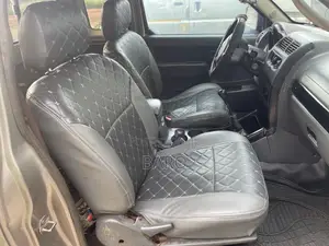 Nissan Frontier 2002 Gray
