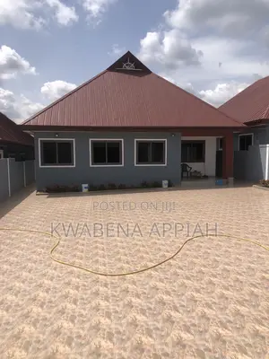 4bdrm House in Mark Estate At, Kumasi Metropolitan for sale