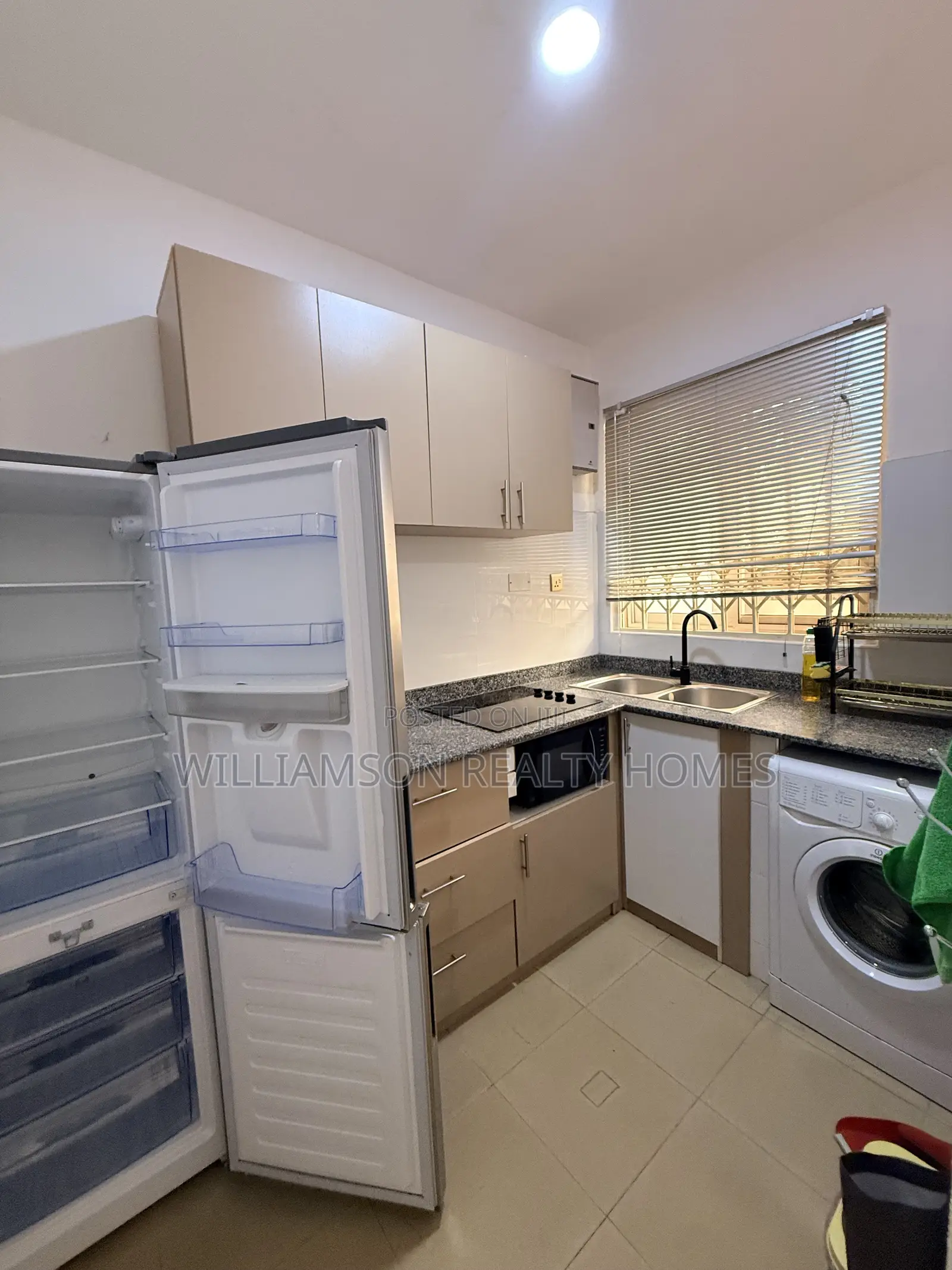 Flabbergasted/Luxury Furnished 2bedrms+3washrms Apt,Spintex