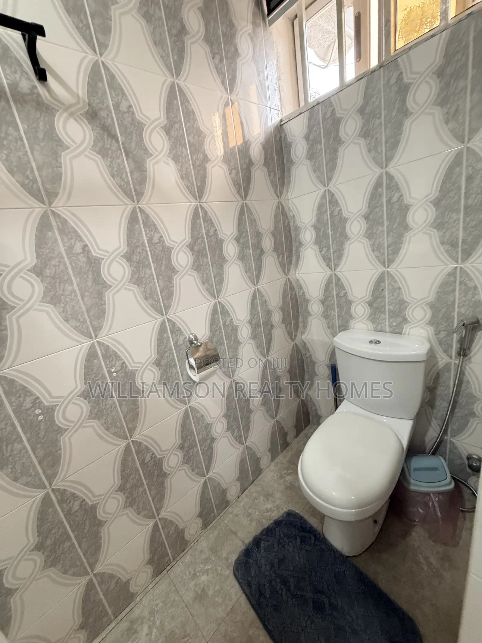 Flabbergasted/Luxury Furnished 2bedrms+3washrms Apt,Spintex