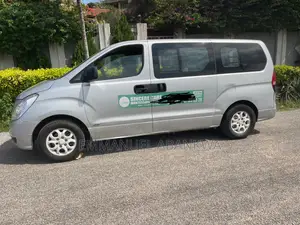 Hyundai H200 2015 Silver