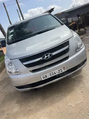 Hyundai H200 2015 Silver