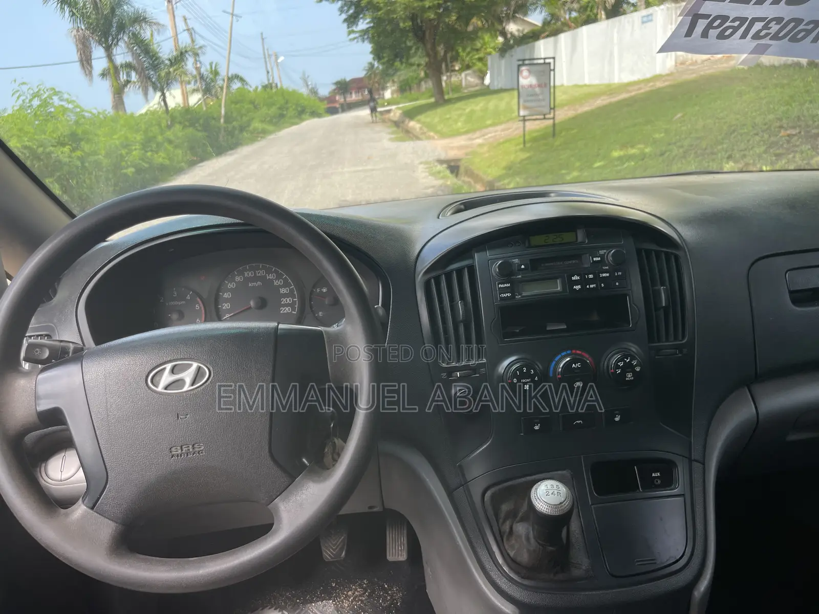 Hyundai H200 2015 Silver